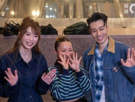 周柏豪爆料儿子被连诗雅女儿当众强吻！大女儿吃醋生气：以后不可以再玩了